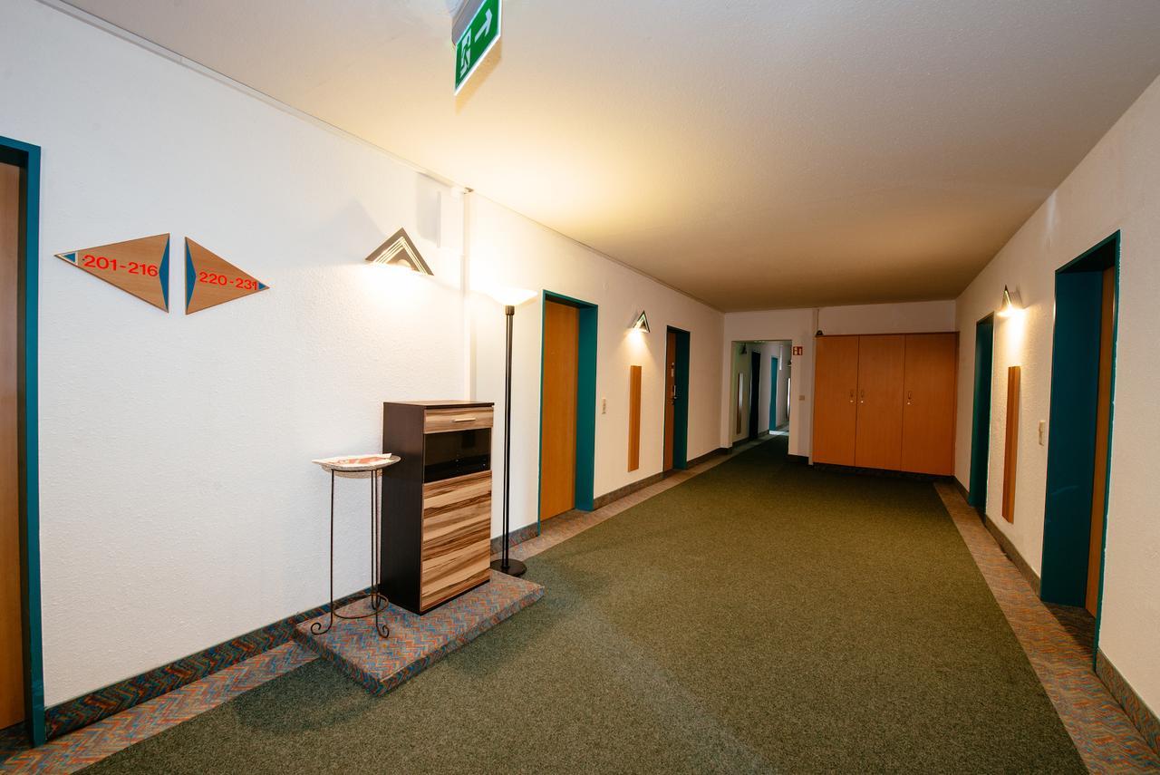 Hotel Residenz Schnelldorf ภายนอก รูปภาพ